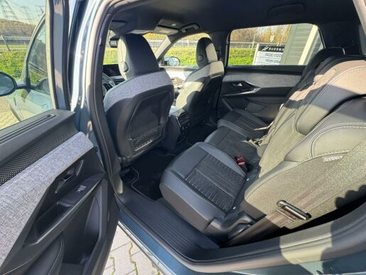 Peugeot 5008 GT Elektromotor 157 kW / 210 k