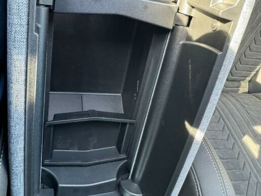 Peugeot 5008 GT Elektromotor 157 kW / 210 k