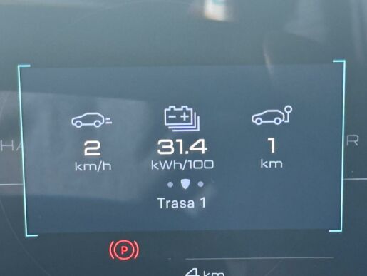 Peugeot 5008 GT Elektromotor 157 kW / 210 k