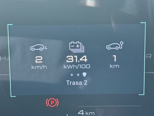 Peugeot 5008 GT Elektromotor 157 kW / 210 k