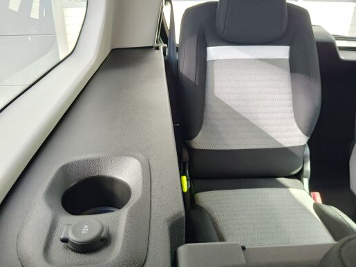 Citroën Berlingo osobní XL PLUS 1.5 BlueHDi 130 S&S MAN6   