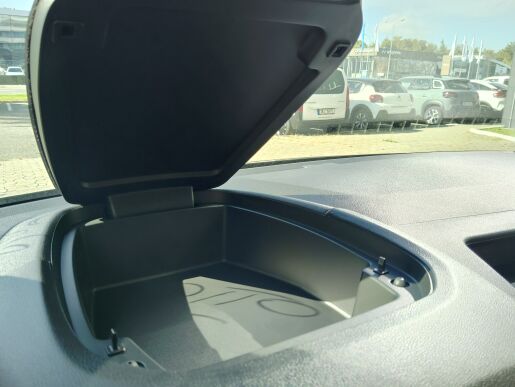 Citroën Berlingo osobní XL PLUS 1.5 BlueHDi 130 S&S MAN6   