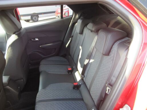 Peugeot 2008 ALLURE PureTech 130 S&S EAT8