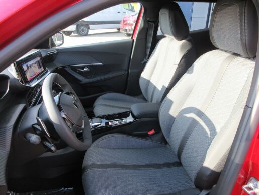 Peugeot 2008 ALLURE PureTech 130 S&S EAT8