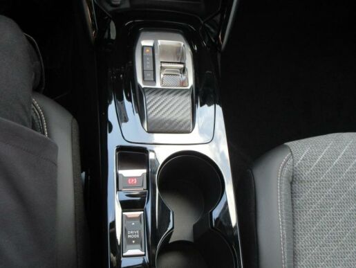 Peugeot 2008 ALLURE PureTech 130 S&S EAT8
