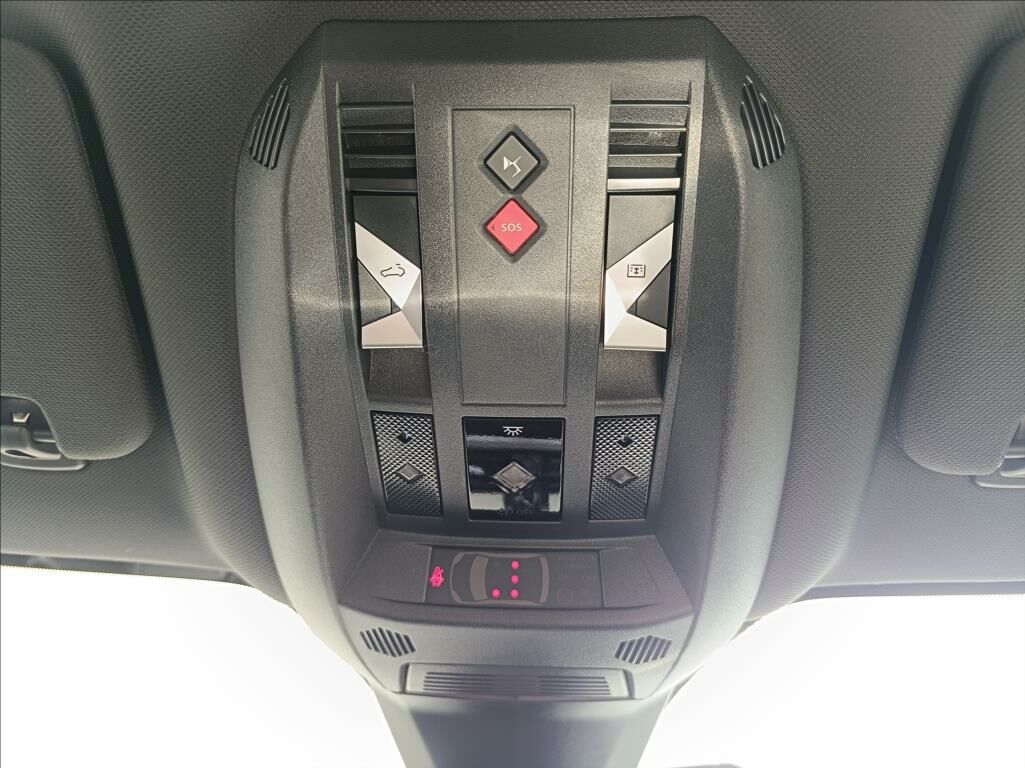 Foto vozidla DS Automobiles DS7 Crossback 23
