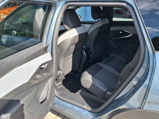 Peugeot 5008 ALLURE Hybrid 136 e-DCS6