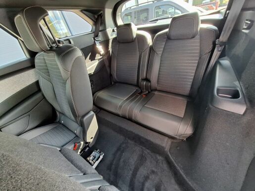 Peugeot 5008 ALLURE Hybrid 136 e-DCS6