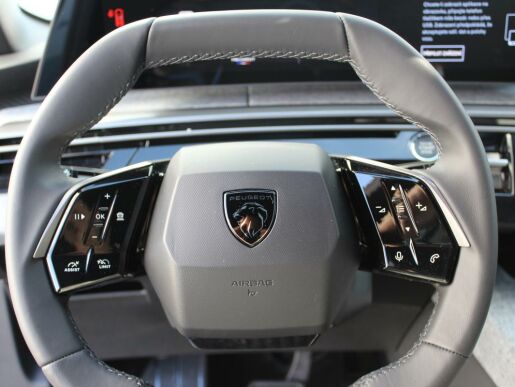 Peugeot 5008 ALLURE Hybrid 145k e-DCS6