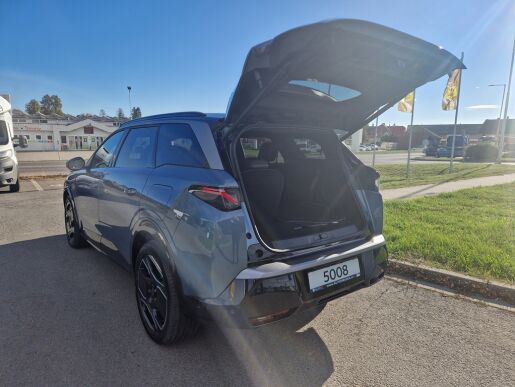 Peugeot 5008 GT Elektromotor 157 kW / 210 k (Baterie 73 kWh) 