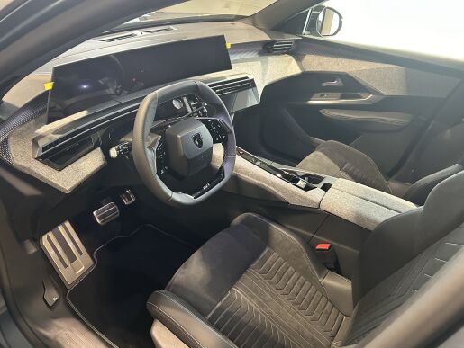 Peugeot 5008 GT Elektromotor 210 k