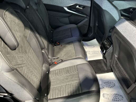 Peugeot 5008 GT Elektromotor 210 k