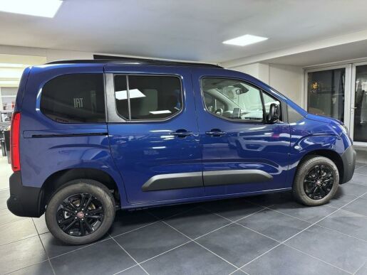 Fiat Dobló cargo 1.5 BlueHDI 100k 6M komb