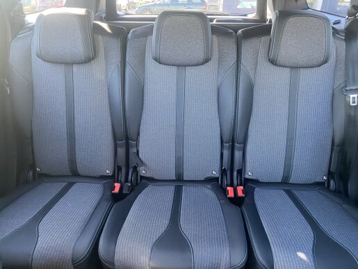 Peugeot 5008 ALLURE PACK BlueHDi 130 S&S EAT8