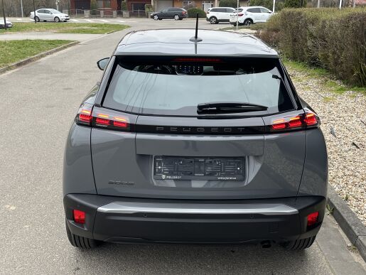 Peugeot 2008 ALLURE PureTech 100 S&S MAN6