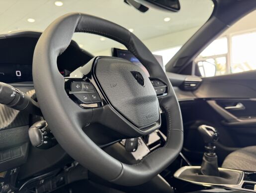 Peugeot 2008 ALLURE, Pack Vision, 7let záruka