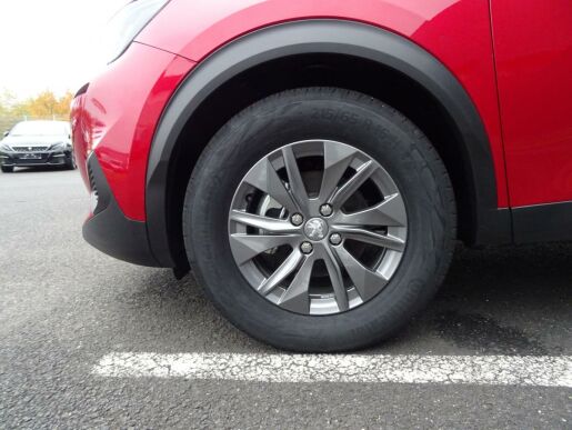 Peugeot 2008 ACTIVE PACK 1.2 PT 130k MAN6