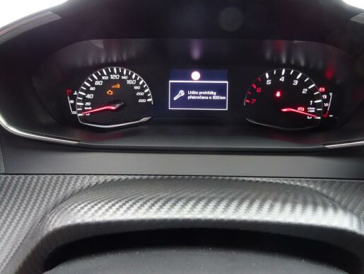 Peugeot 2008 ACTIVE PACK 1.2 PT 130k MAN6