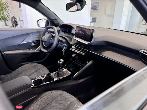 Peugeot 2008 ALLURE, Pack Vision, 7 let záruka