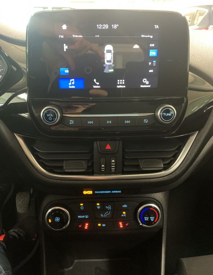 Foto vozidla Ford Fiesta 16