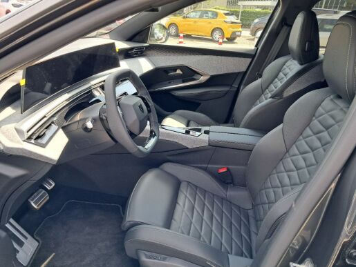 Peugeot 5008 E-5008 GT Elektromotor 157 kW