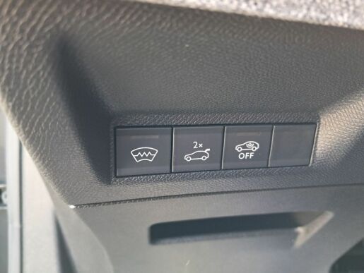 Peugeot 5008 E-5008 GT Elektromotor 157 kW