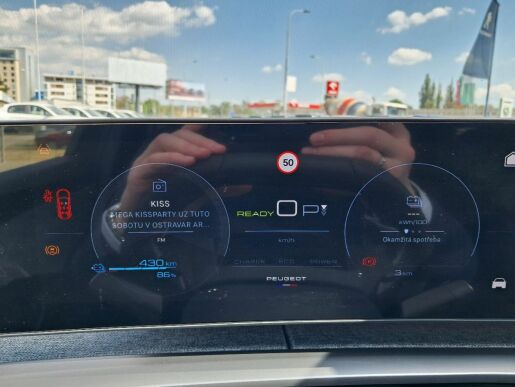 Peugeot 5008 E-5008 GT Elektromotor 157 kW