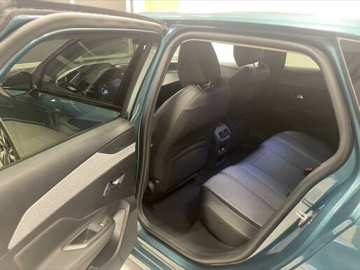 Peugeot 308 1,5 BlueHDi130  EAT8  SW ALLUR