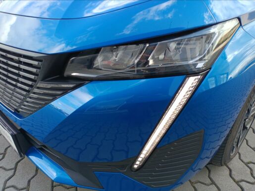 Peugeot 308 1,6 ALLURE PACK HYBRID 180 e-EAT8
