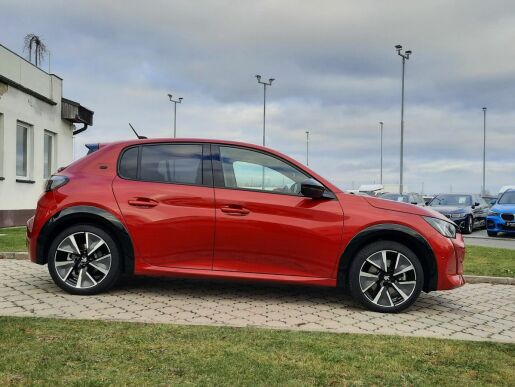 Peugeot 208 e-GT EL100kW 1.MAJ!
