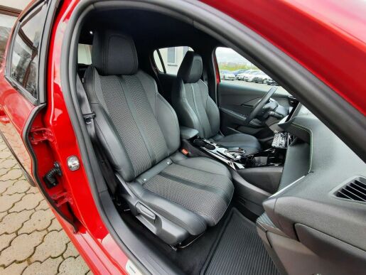 Peugeot 208 e-GT EL100kW 1.MAJ!