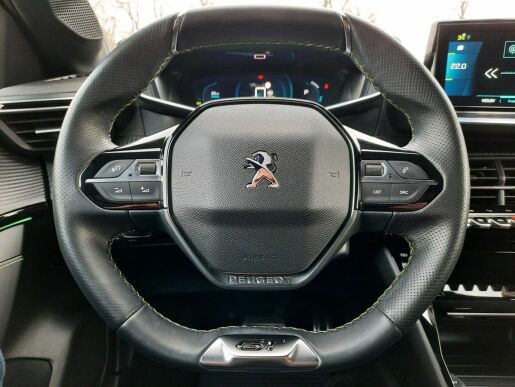 Peugeot 208 e-GT EL100kW 1.MAJ!