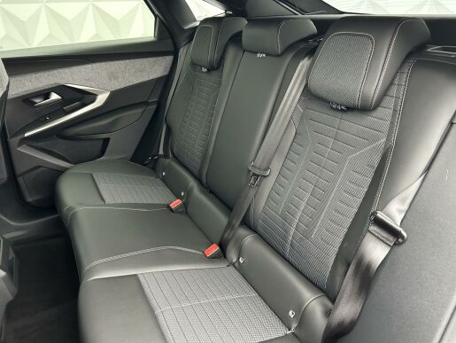 Peugeot 3008 ALLURE Hybrid 136 e-DCS6