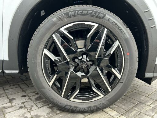 Peugeot 3008 ALLURE Hybrid 136 e-DCS6
