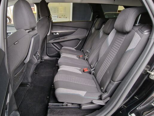 Peugeot 5008 STYLE 1.5BlueHDi 130k MAN6 7MÍST