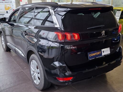 Peugeot 5008 STYLE 1.5BlueHDi 130k MAN6 7MÍST