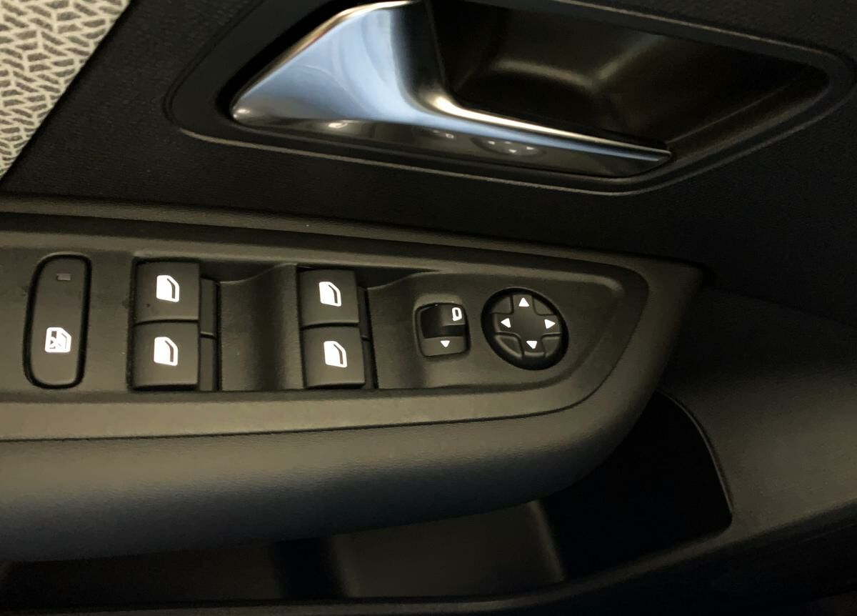 Foto vozidla Citroën C4 X 22