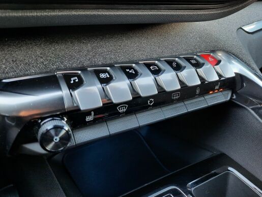 Peugeot 5008 ALLURE PACK 1.5 BHDi 130k EAT8