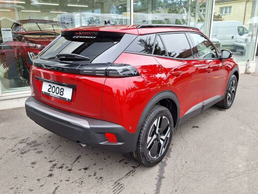 Peugeot 2008 ALLURE 1.2 PT 100K MAN6