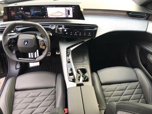 Peugeot 5008 GT Elektromotor (Baterie 73 kW