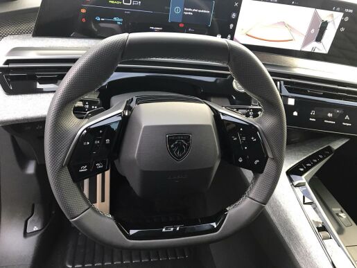 Peugeot 5008 GT Elektromotor (Baterie 73 kW