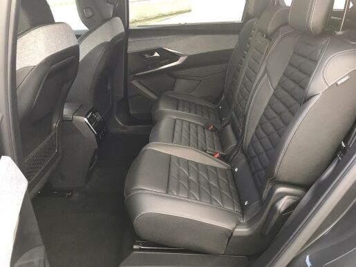 Peugeot 5008 GT Elektromotor (Baterie 73 kW