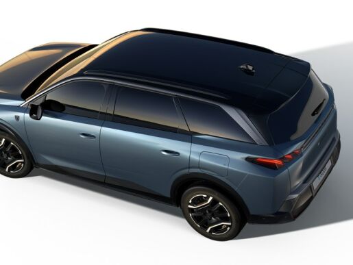 Peugeot 5008 E-5008 GT Elektro 157kW (73kWh)
