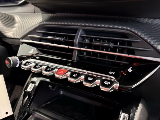 Peugeot 208 STYLE Hybrid 110k, Automat