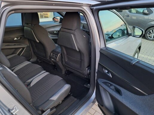 Peugeot 5008 ACTIVE PACK BlHDi 130 EAT8