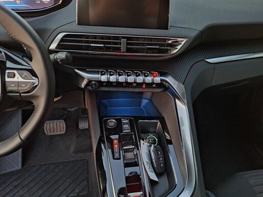 Peugeot 5008 ACTIVE PACK BlHDi 130 EAT8