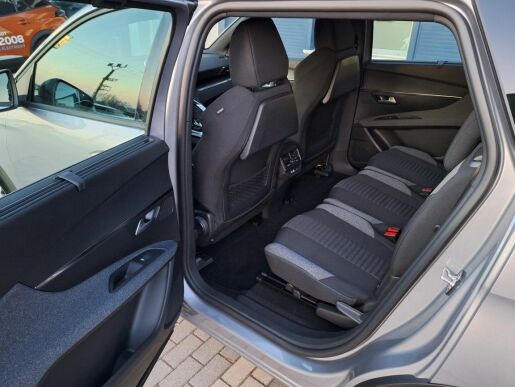 Peugeot 5008 ACTIVE PACK BlHDi 130 EAT8