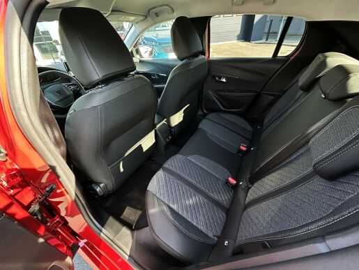 Peugeot 208 ALLURE PureTech 100k MAN6