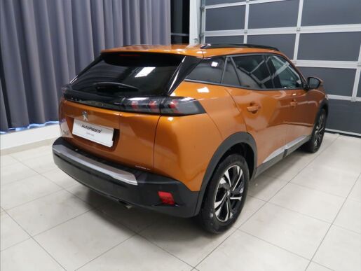 Peugeot 2008 1,2 i ALLURE  PureTech 100