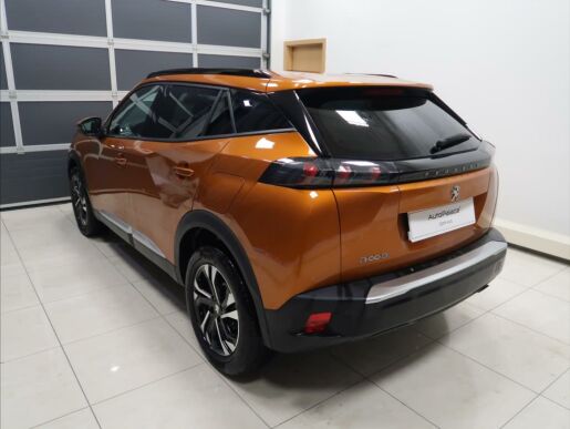Peugeot 2008 1,2 i ALLURE  PureTech 100